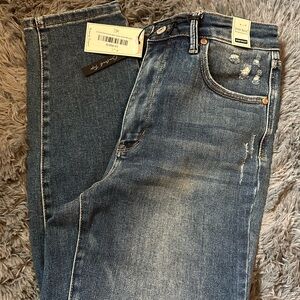 NWT Judy Blue women’s jeans size 11/30 - dark wash